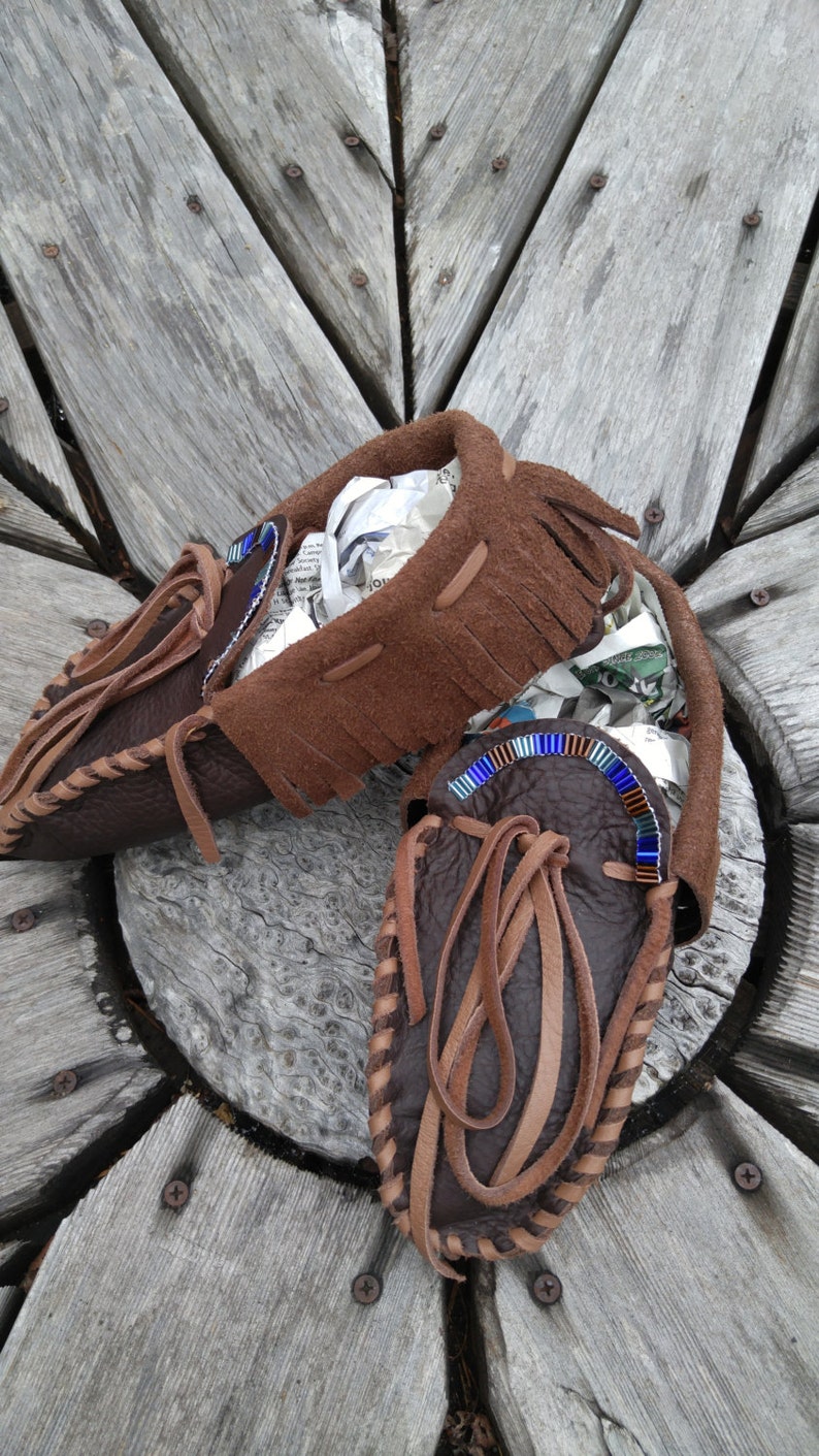 Buffaloskin Adult Moccasins Size 6 Women Native American Moccasins, Deerskin shoes, Ceremonial Regalia, Beaded, Leather Slippers, Boho image 1