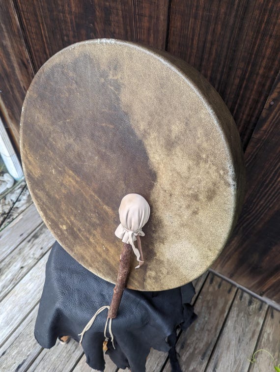 Native American Drum - Rawhide Drum, Buffaloskin Drum, 18 inch Drum, Ceremonial Drum, Hand Drum, Native Buckskin Drum, Mayan Nahaul Qanil