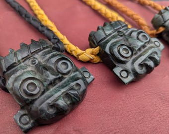 連環細工 グアテマラ翡翠 ペンダント 鳳凰 牡丹 彫刻 楽天市場】翡翠