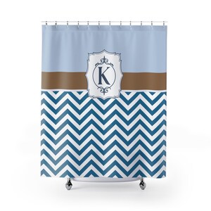 Cortina de ducha con monograma, decoración de baño con inicial personalizada, patrón de chevron, cortina de ducha con letras personalizadas, elegante idea de regalo con monograma