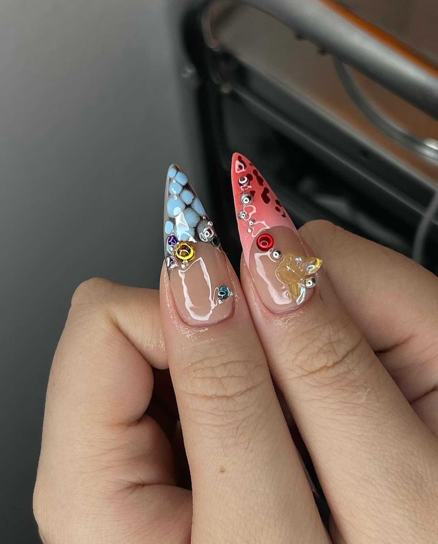 カラフルな3Dフローラルプレスオンネイル | 鮮やかなミックスフラワー