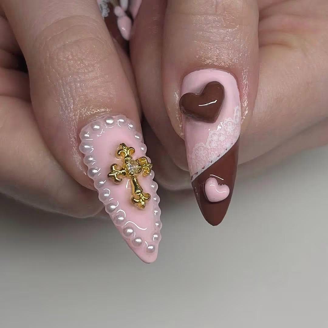 チョコレートベアのプレスオンネイル | ピンク＆ブラウンのキャンディ