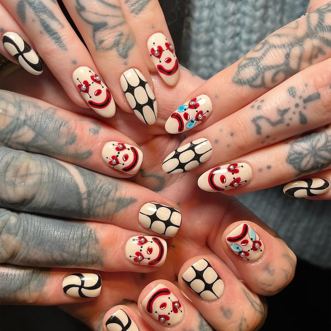 Gothic Clown Press on Nails | Black & White Clown Fake Nails | Cosplay Horror Nail Art | Creepy Clown Nail Art | Spooky Nails | DB230Y - Etsy Japan