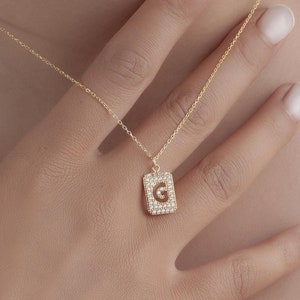 Delicado collar con inicial de diamante CZ en plata de ley 925, regalo personalizado, dije de piedra preciosa, regalo del día de San Valentín, colgante de letra, regalo para ella