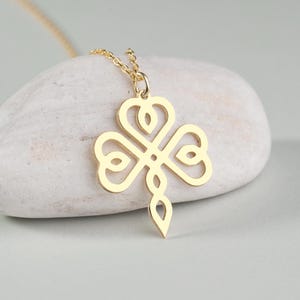 Naszyjnik ze srebra próby 925 z koniczyną, biżuteria z 3-listną koniczyną, amulet na szczęście, biżuteria irlandzka, prezent dla niej, celtycki wisiorek, elegancki naszyjnik