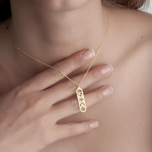 Collar con nombre delicado, regalo personalizado, joyería personalizada, regalo de Navidad, collar grabado, dije hecho a mano, regalo de dama de honor, joyería con letras