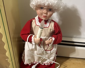 Vintage Santa’s Best Holiday Animation Motion Mrs. Claus Lighted Candle