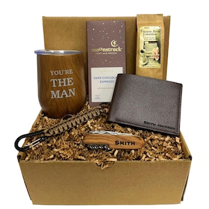 Caja de regalo personalizada "Eres el hombre" / Cestas de regalo de café y chocolate / Cesta de regalo para hombres / Regalo para él / Caja de regalo para el Día del Padre