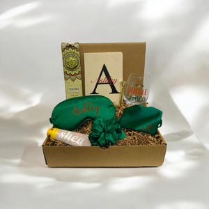 Personalized Gift Baskets For Women, Women&#39;s Birthday Gift, Self Care Kit For Women, Birthday Boxes for Women, Care Packages for Women