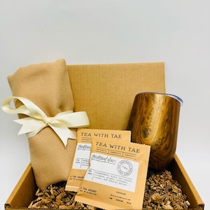 Me Time Gift Box I Cozy Gift Basket I Perfect Gift Box For Her | Get Well Gifts | Sending Hugs I Tea and Mug Gift Box I Tumbler Gift Box