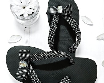 Tongs Havaianas noires : sandales à pois faites main avec nœud