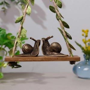 Adorno de caracol de metal artesanal: decoración ecológica para el hogar