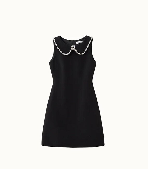 black beaded collar dress Elegant Sleeveless With Pearl – Classic A-line Fit for Special Occasions Flowy White Vacation Dress KF15 Back skirt slit Size:16 1/2 x 35