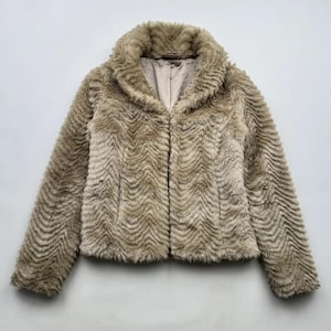 00&#39;s Faux Fur Cropped Coat