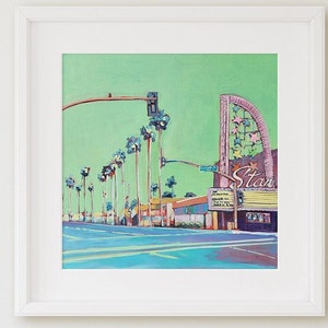 Könnte beinhalten: Ein Gemälde eines Retro-Kinos namens "Star Theater" mit grünem Hintergrund und Palmen im Vordergrund. Das Kino hat eine rosa und gelbe Fassade mit einem großen Stern an der Seite.