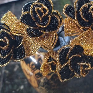 5 Stems French Beaded Tea Roses