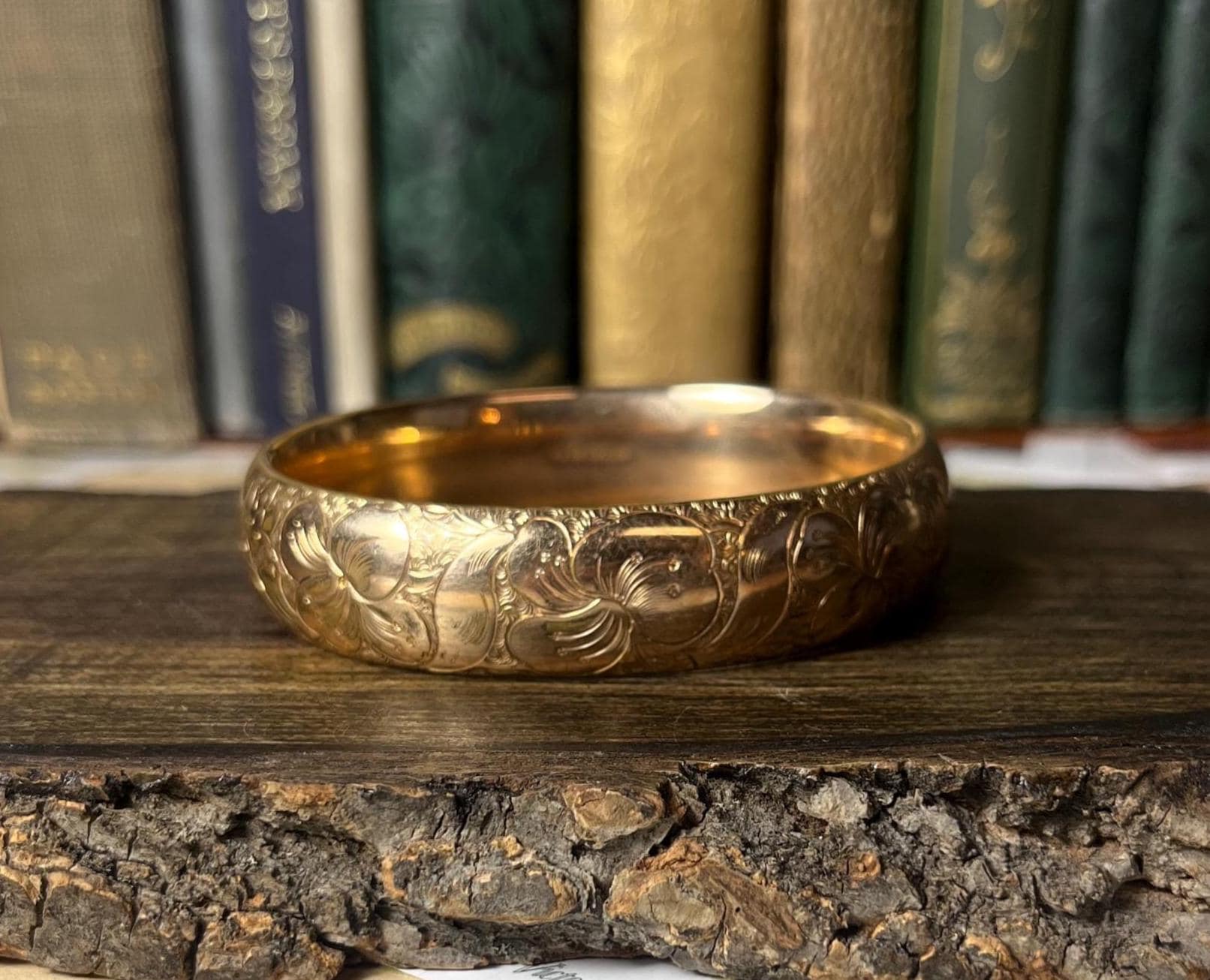 Vintage Austin & Stone Floral Gold Filled Bangle Bracelet V634