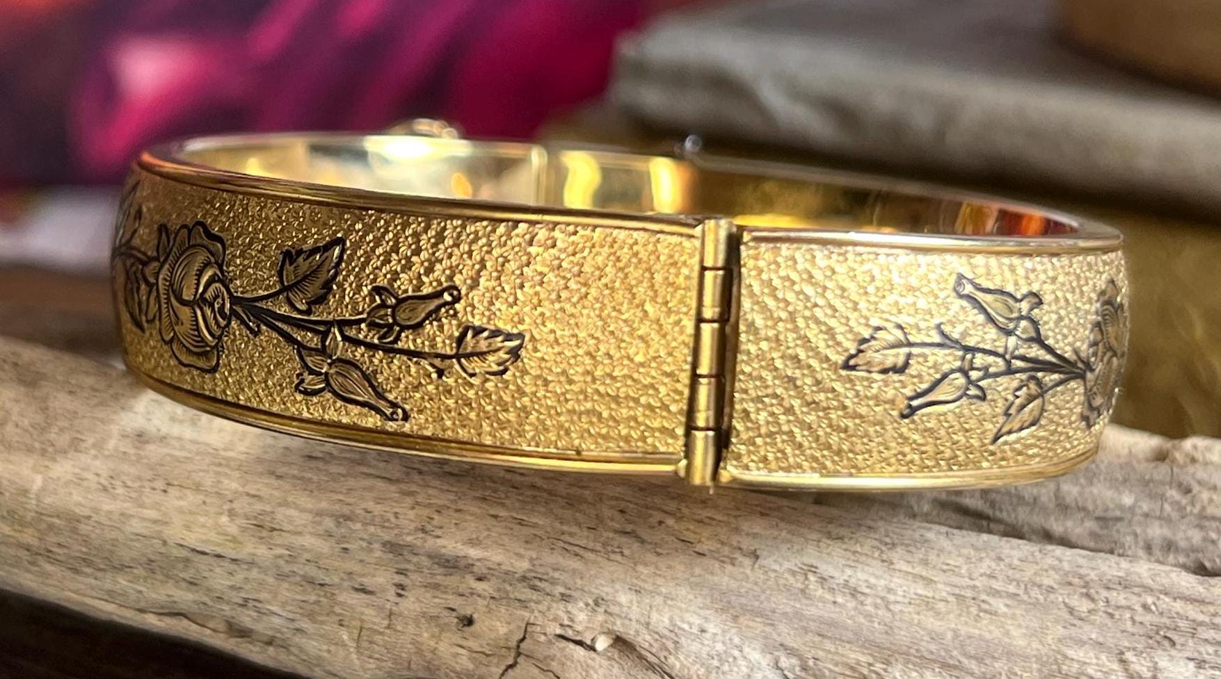 South Dakota Gold Leaves Womens Watch 25mm Gold Tone Floral Bangle Hinged Cuff Floral Hinged Bangle with Diamonds –14K Yellow Gold– Na Hoku main image 3