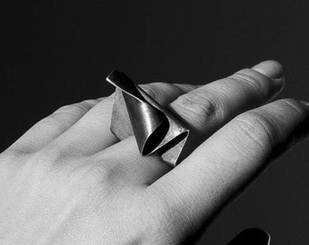 Minimalist Statement Ring, Modern Jewelry, Blackened Silver Ring, Silver Ring, Sculptural Ring, Architectural Ring, Contemporary Ring