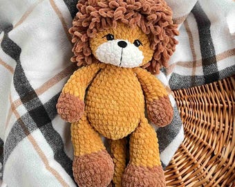 Crochet Lion Plush, Amigurumi Lion with Curly Mane, Soft Stuffed Animal, Safari Nursery Decor