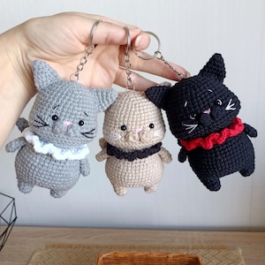 Handmade Mini Crochet Cats – Amigurumi Kitty Keychains or Plush Toys – Soft Nursery Decor or Cute Gift for Cat Lovers