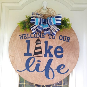 Welcome to Our Lake Life Door Hanger, Lake Life Wooden Door Sign with Lighthouse, Nautical Summer Door Decor, Lake Life Front Door Decor