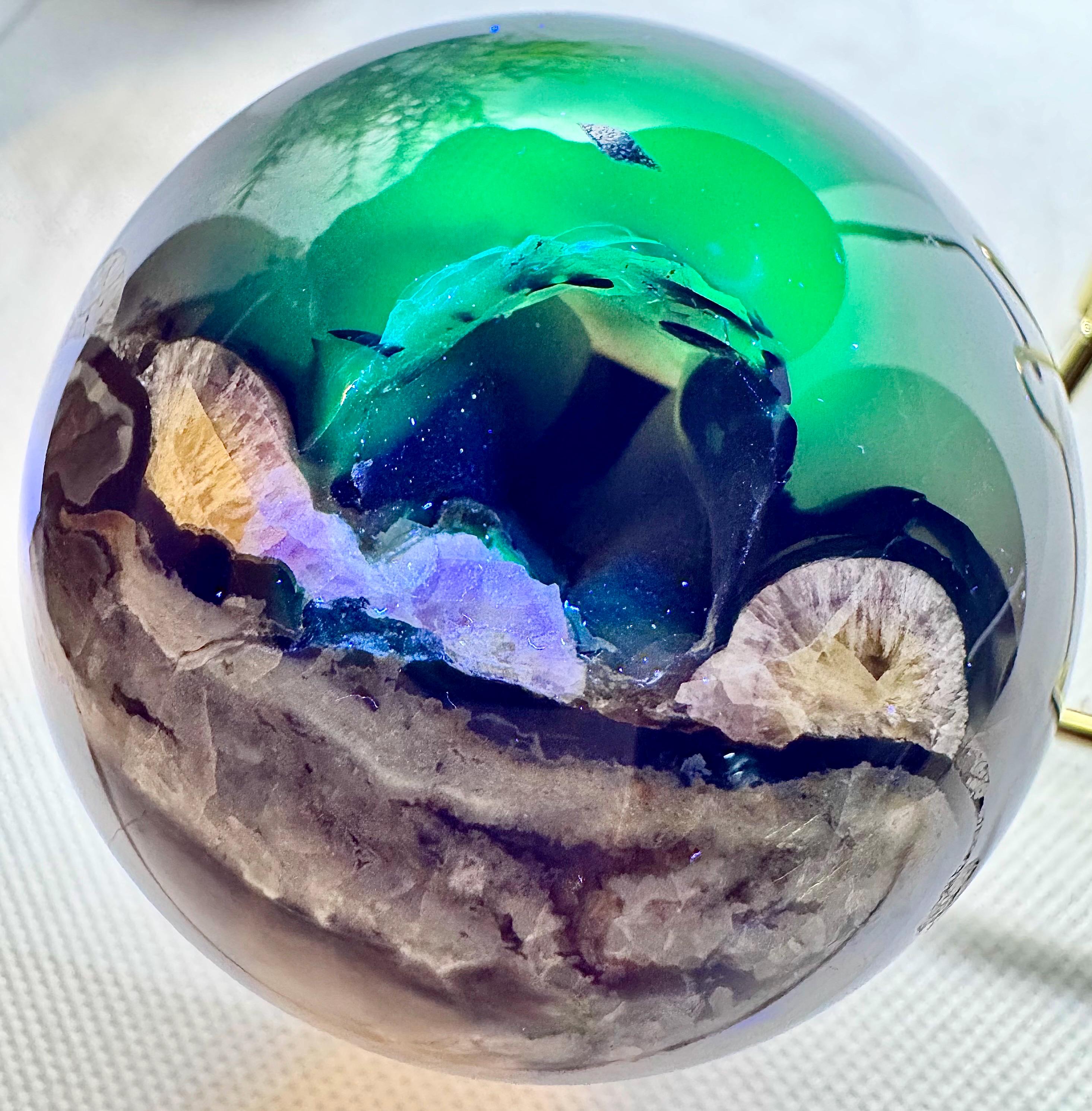 天然クリスタル UV 反応性 ドゥルージー ボルケーノ アゲート スフィア