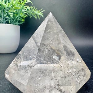 Natural Crystal Clear Quartz Diamond Shape Carving with Stunning Clarity 253.4 grams, 2.6”x2.3”