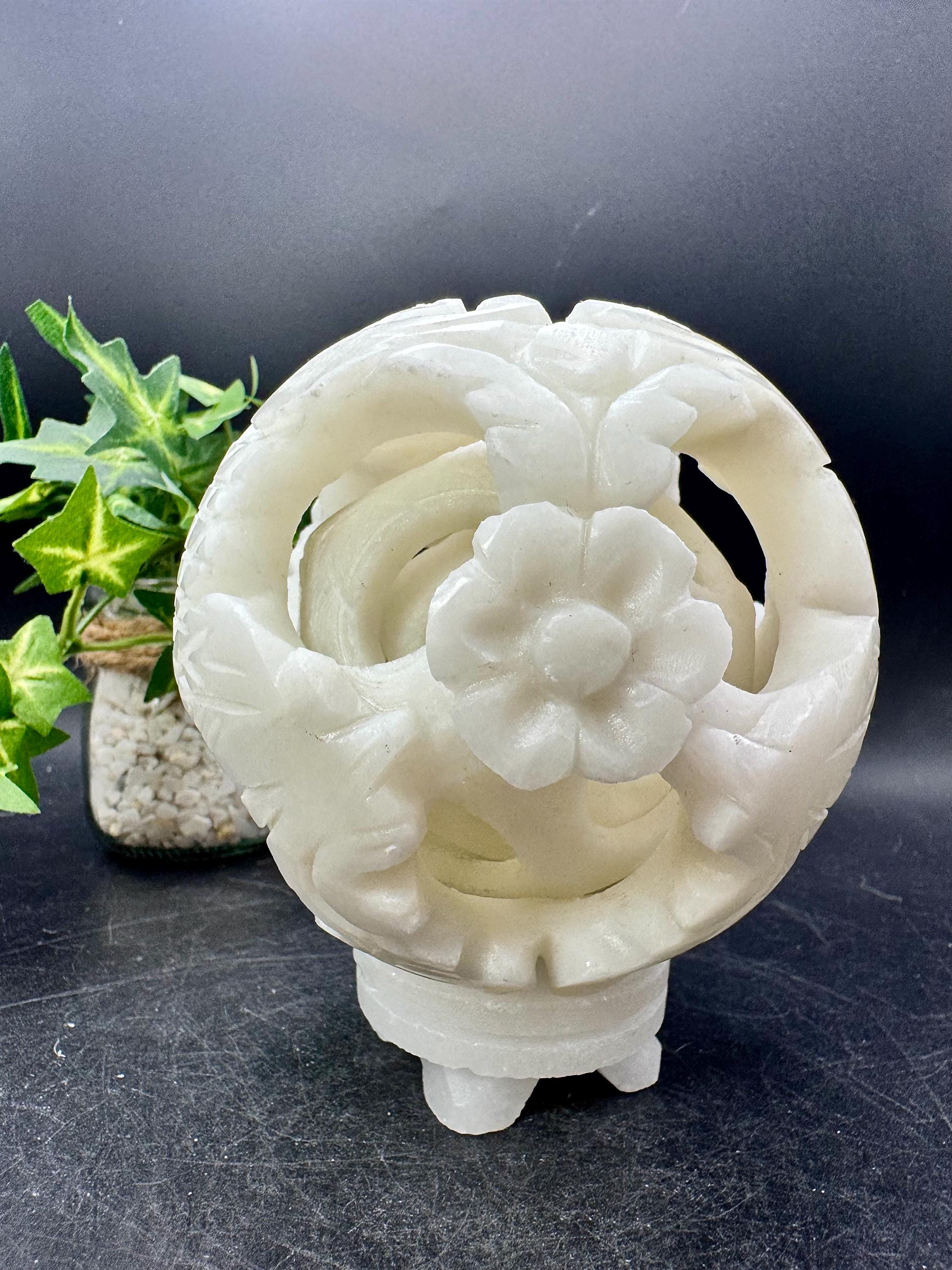 ビンテージ　ウェイト（書類プレス）オブジェ Large White Jade Linglong Puzzle 4-layer Moving Sphere Carving