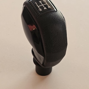 Gear Shift Knob for Peugeot 208, 2008, 308, 508, 3008, 5008 - Black Piano Lacquer