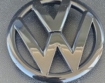 Front Emblem in Gloss Black fit for VW Golf MK6 - 135mm