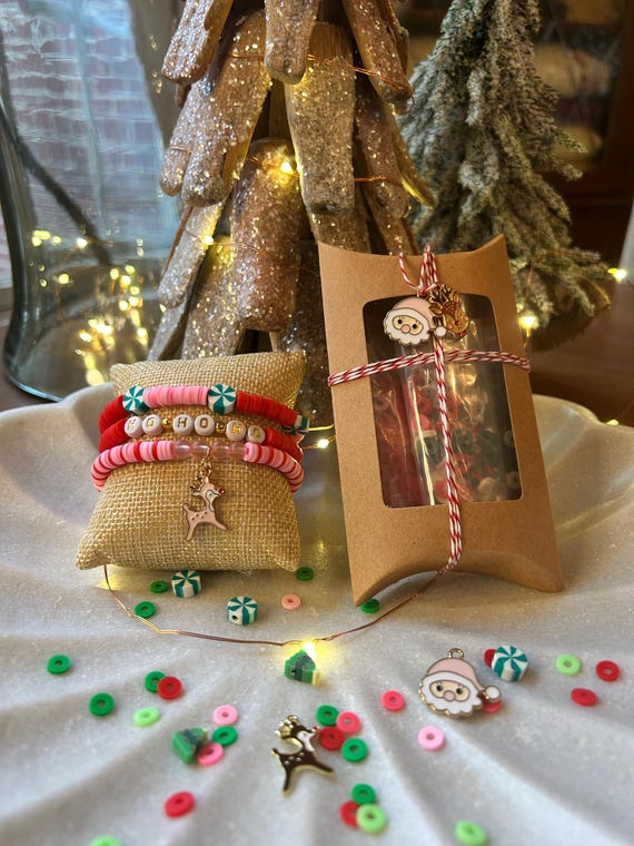 DIY Bracelet Kit - Rosy Rudolph