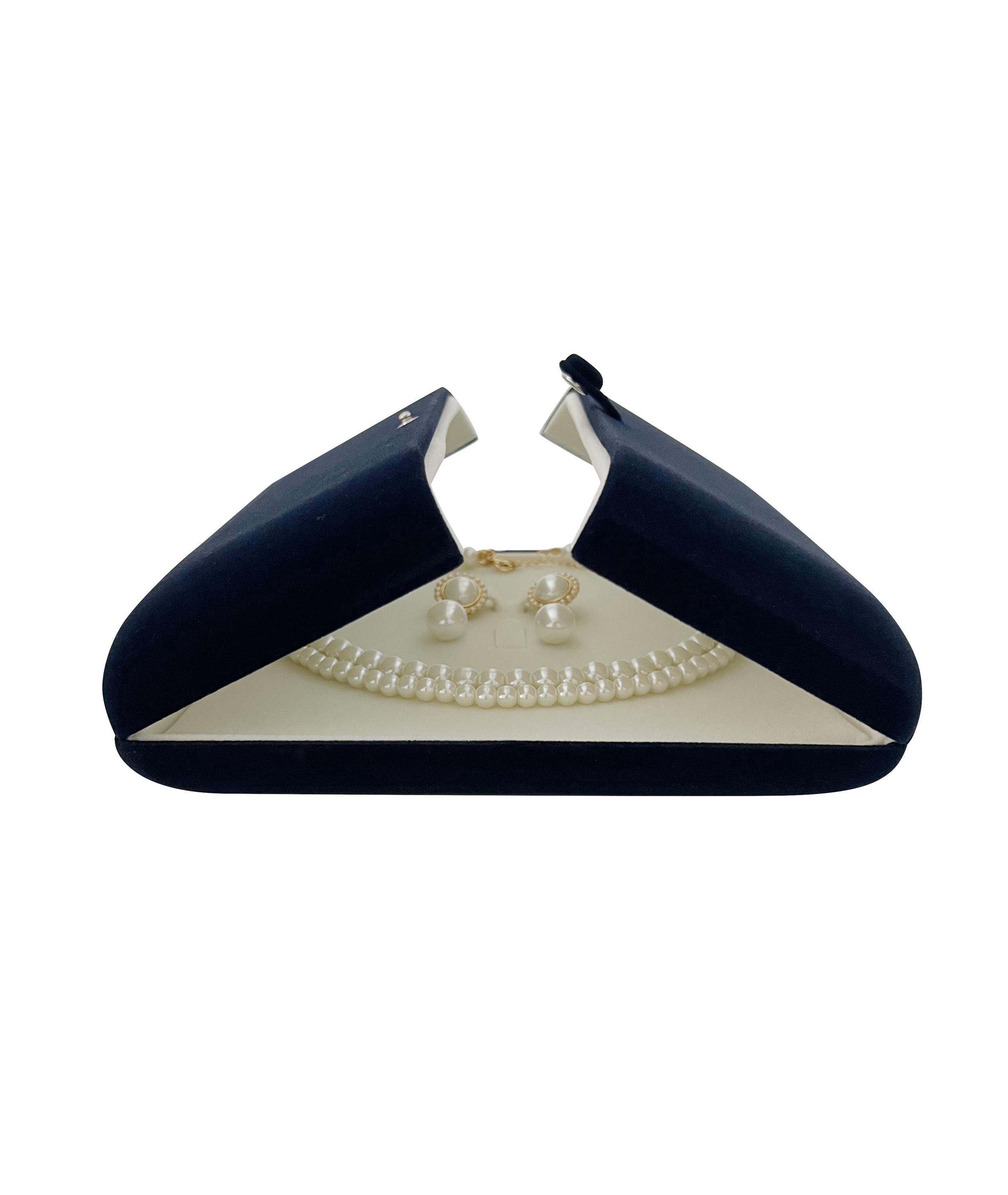 ネイビーブルーベルベットジュエリーケース：ネックレス、イヤリング