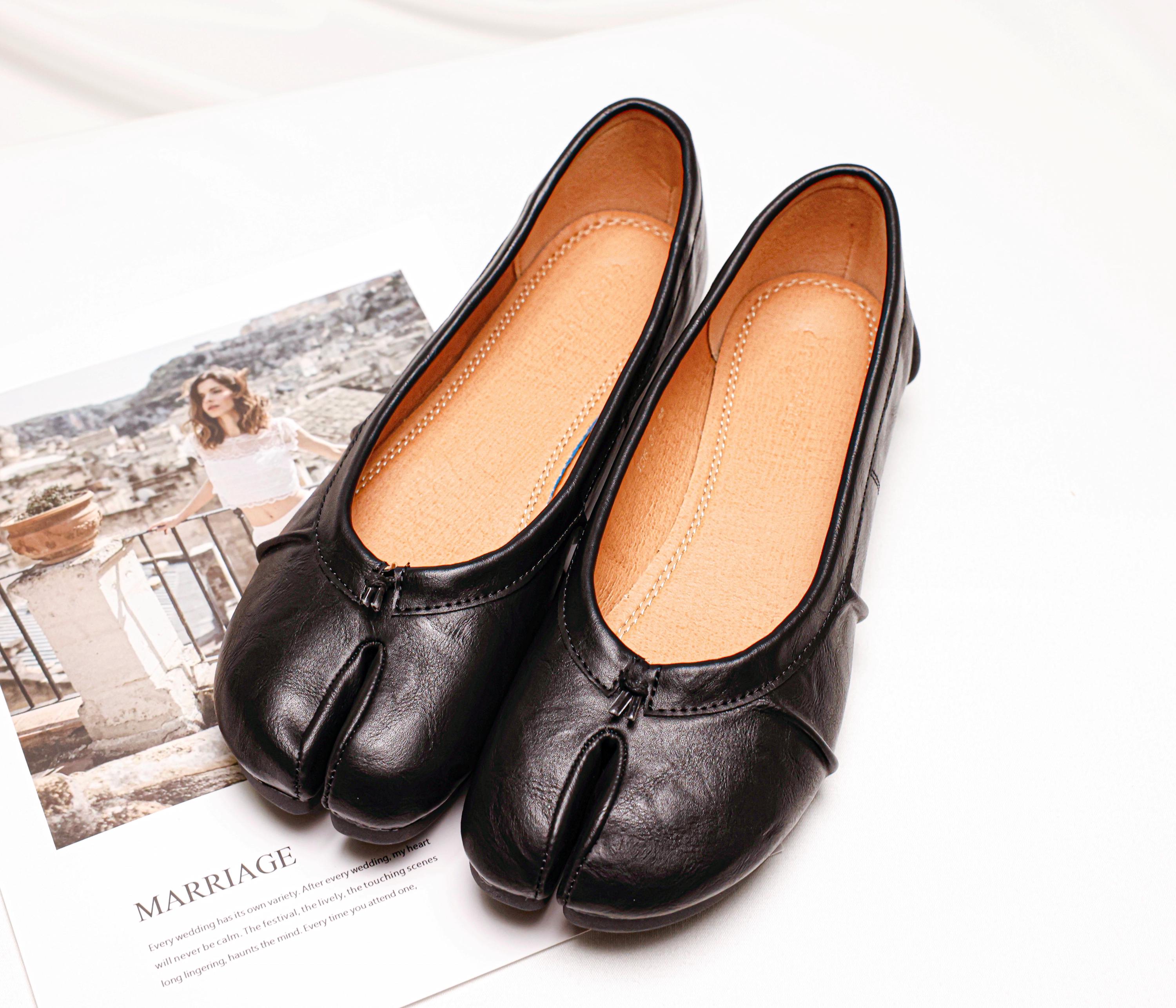 Wrinkles Tabi Ballet Flats