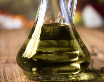 100% Organic, Cold Pressed Tamanu Seed Oil - Choose roller bottle or dropper bottle for dispensing
