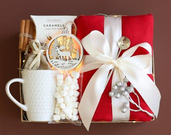 Holiday Gift Box | Cozy Christmas blanket Gift Box | Perfect Christmas Gift for Her, Friends, Family, or Corporate Holiday Gifts