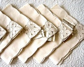 Vintage BUT UNUSED Tablecloth Replacement Napkins Set 6 Embroidered Cut FlowersNEW