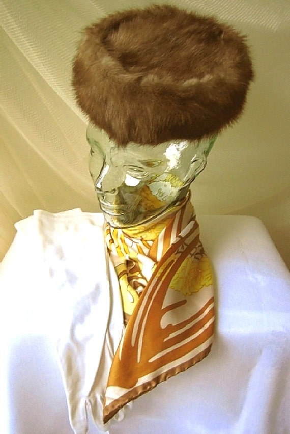 HAT Vintage FUR Pill Box and SCARF Era Costume Jackie O  display picture 1
