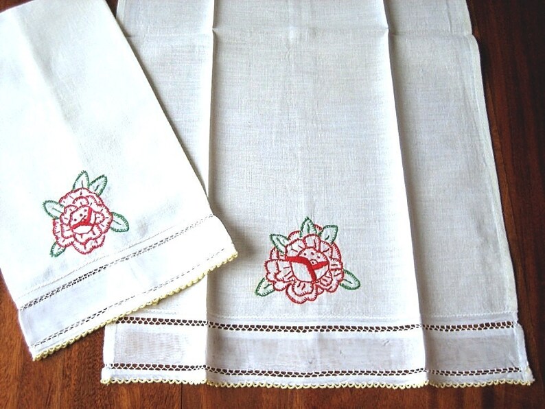 TOWEL Vintage BUT NEW Kitchen Hand Glass Bar Cloth Embroidered Flowers Linen image 2