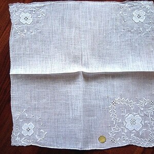Taschentuch Taschentuch Vintage NEU Hochzeit Braut WEISS Braut Leinen bestickt Cutwork Spitze Neu mit Etikett