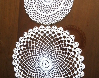 Doilies Vintage Doily Pair White 2 Lace Rounds Center Spiral Net & Picot Runner