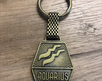 Vintage Zodiac Sign Astrology Gift Metal Keychain - Aquarius (D14)