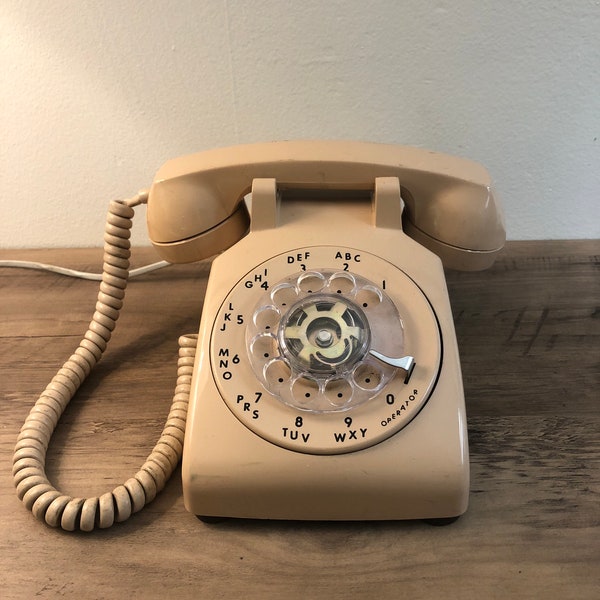 Vintage Antique Beige Light Salmon Rotary Tabletop Desk Telephone Phone - 10D24