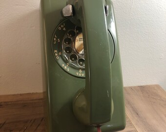 Vintage Antique Olive Sage Green Rotary Wall Mount Kitchen Telephone Phone Bell Systems Western Electric