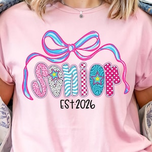 Pink Floral Senior 2026 Shirt, Custom Senior 2026 Shirt, Class of 2026 Shirt, Senior 2026 Tee, Graduation Shirt, Class of 2026 Graduate Tee