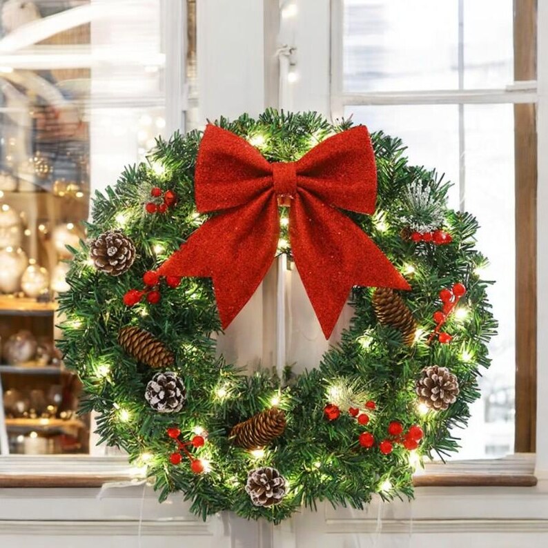 30-inch Pre-Lit Christmas Wreath With 50 LED Lights Battery Operated With Gold Accents