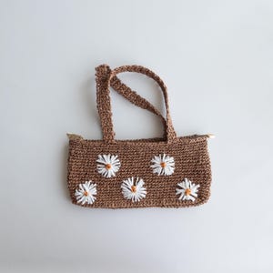 Mini borsa in rafia fiorita / Borsa all'uncinetto / Borsa Boho in rafia lavorata a maglia / Borsa baguette fiorita in filato di carta
