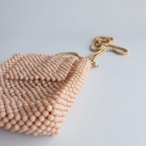 Handmade Pink Crystal Bead Bag: Chic Evening Clutch