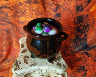 Bubble and Hex Cauldron candle