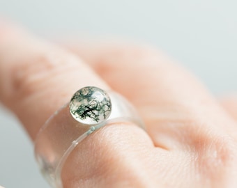 Gemstone Resin Ring Green Moss Agate Transparent Ring Size 7 Smooth Ring OOAK modern minimal chic jewelry